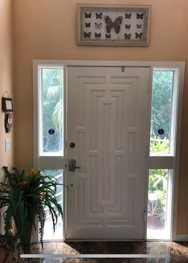 Large Luxury Studio With View In Santa Monica Eksteriør billede